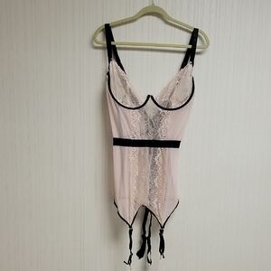 Seven 'Til Midnight Elegant Pink Lace Bodysuit Corset Back Garter Coquette 3X/4X